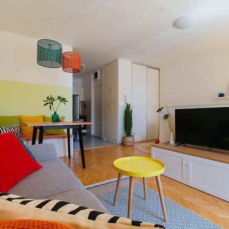 Charming Apartment In Split Exterior photo
